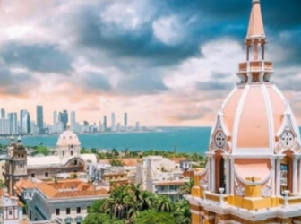 City tour of Cartagena and its walled magic